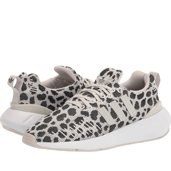 🏃🏽‍♀️HP! ADIDAS SWIFT RUN 22 DALMATIAN - Picture 10 of 12